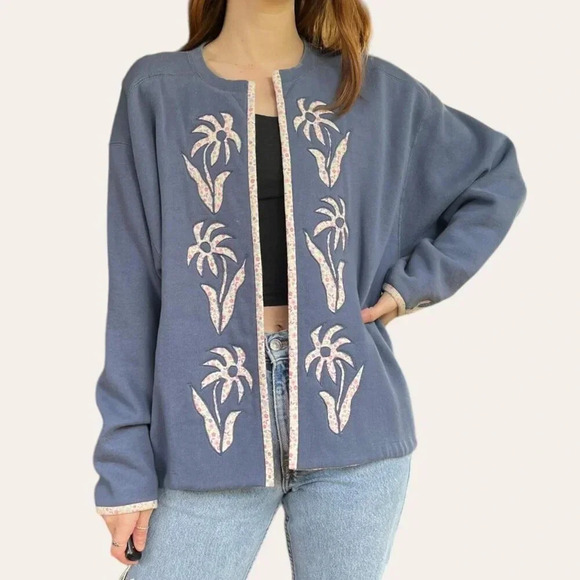 Handmade/reworked one of a kind floral cardigan - Picture 7 of 8